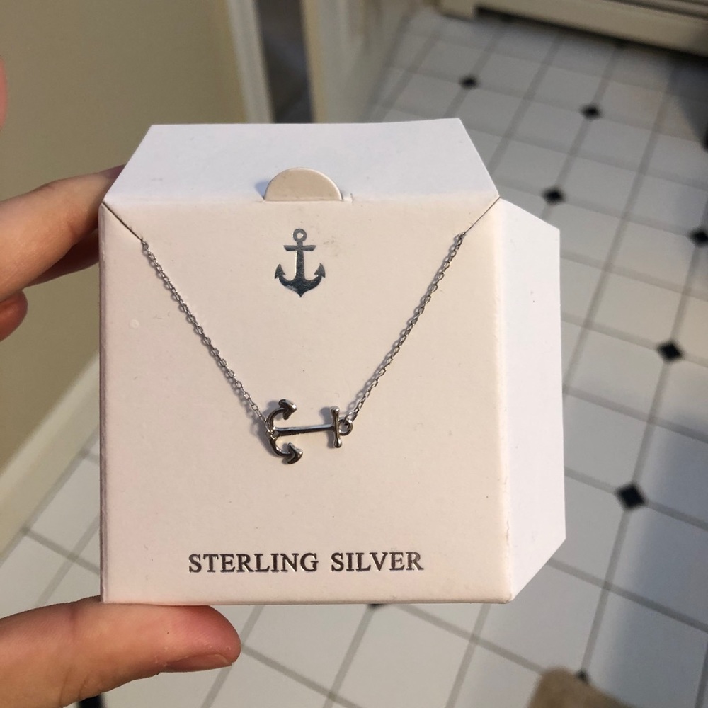 Silver anchor necklace